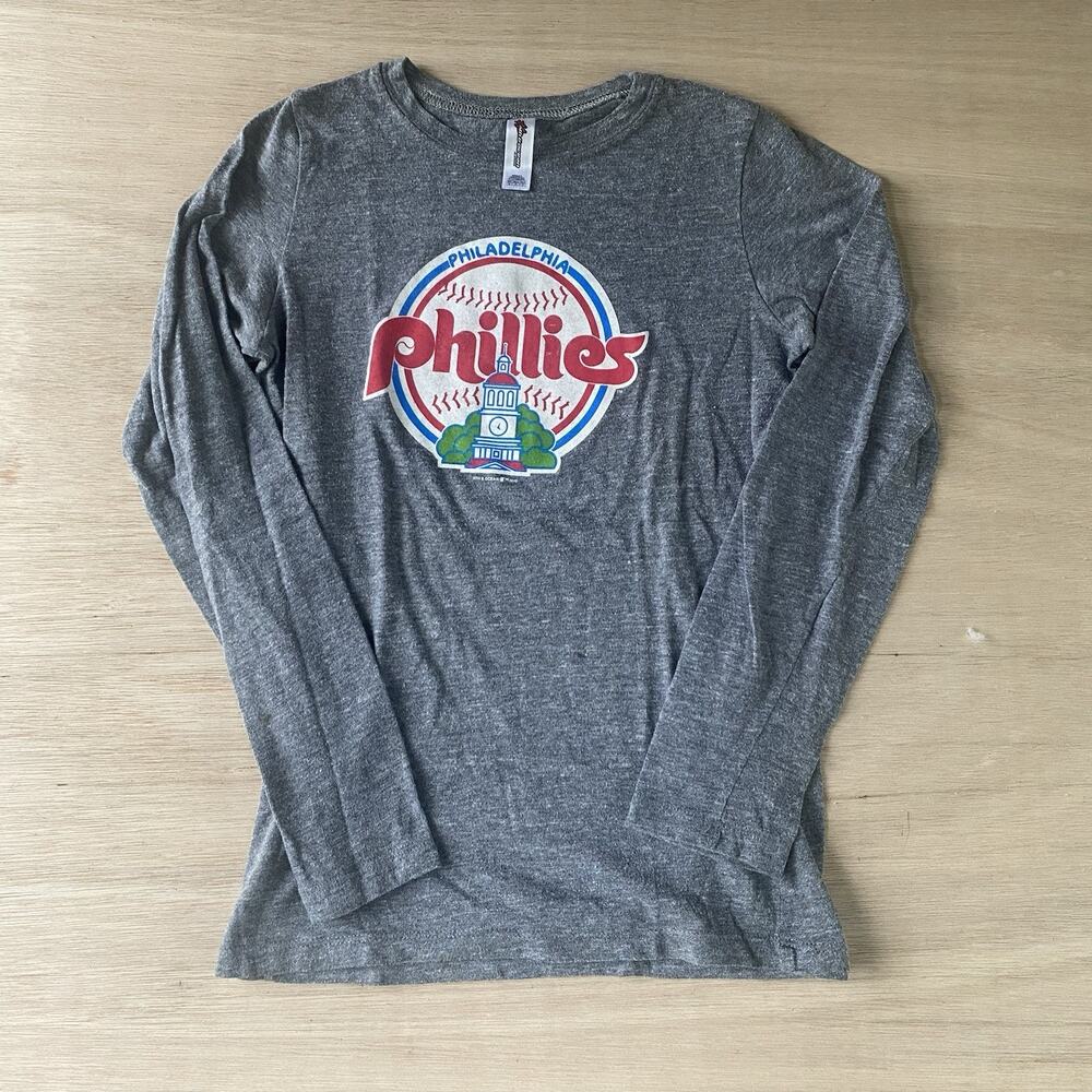 Vintage Y2K Philadelphia Phillies Women’s Long Sleeve T Shirt Size Medium